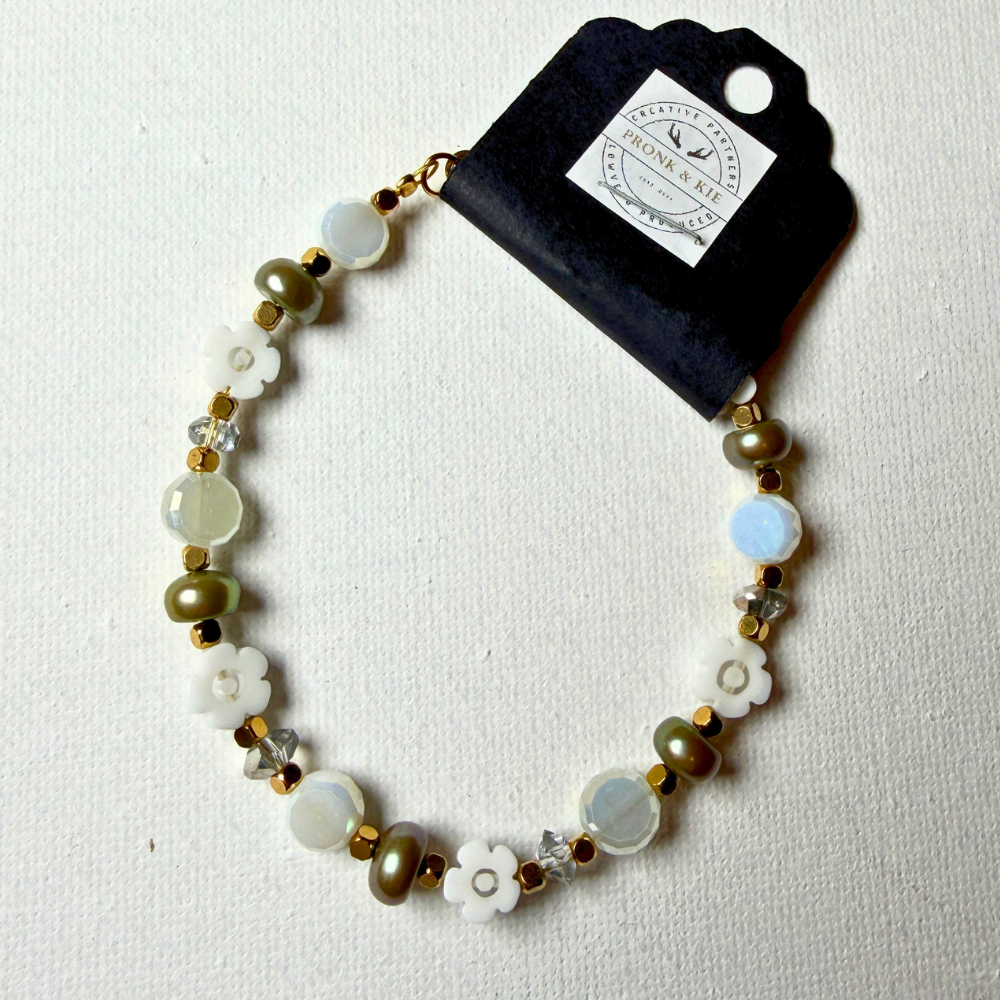 Armband - krale: goudkleur en wit